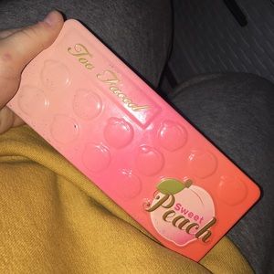 Sweet Peach Palette